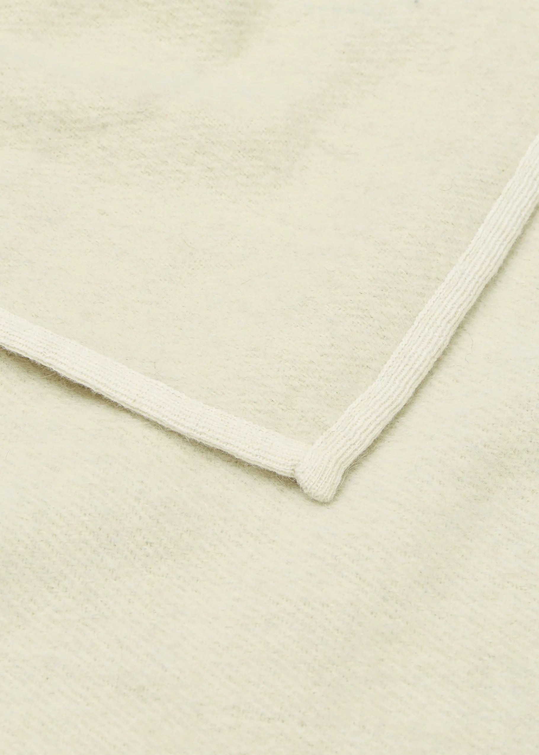 aiayu Plaider*Edvin wool throw