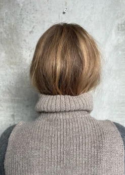 aiayu Garn & Opskrifter*Enya neckwarmer - knitting pattern